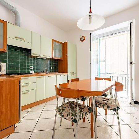 Joivy Cosy Flat With Parking In Chiavari Exterior foto