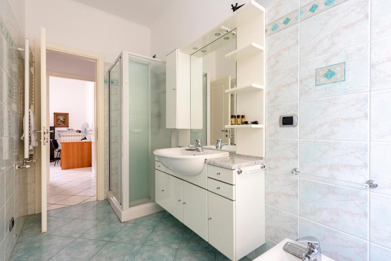 Joivy Cosy Flat With Parking In Chiavari Exterior foto